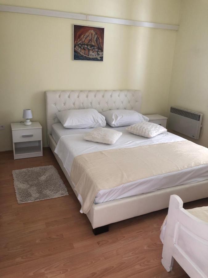 Apartmani Josipa Šibenik Екстериор снимка